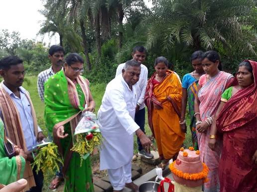 ଉସକାପାଲି ଠାରେ ବିଧାୟକଙ୍କ ଦ୍ୱାରା ପାନୀୟଜଳ ପ୍ରକଳ୍ପ ଉଦଘାଟିତ