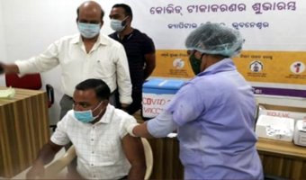 କରୋନା ଟିକା ନେଲେ ବିଏମସି କମିସନର