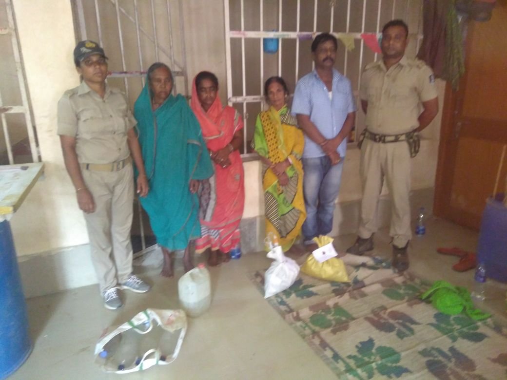 ୪ ଚୋରା ଗଞ୍ଜେଇ ଓ ଦେଶୀ ମଦ ବ୍ୟବସାୟୀ ଗିରଫ